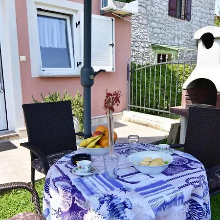 アパート In Duba Mit Privater Terrasse By Interhome